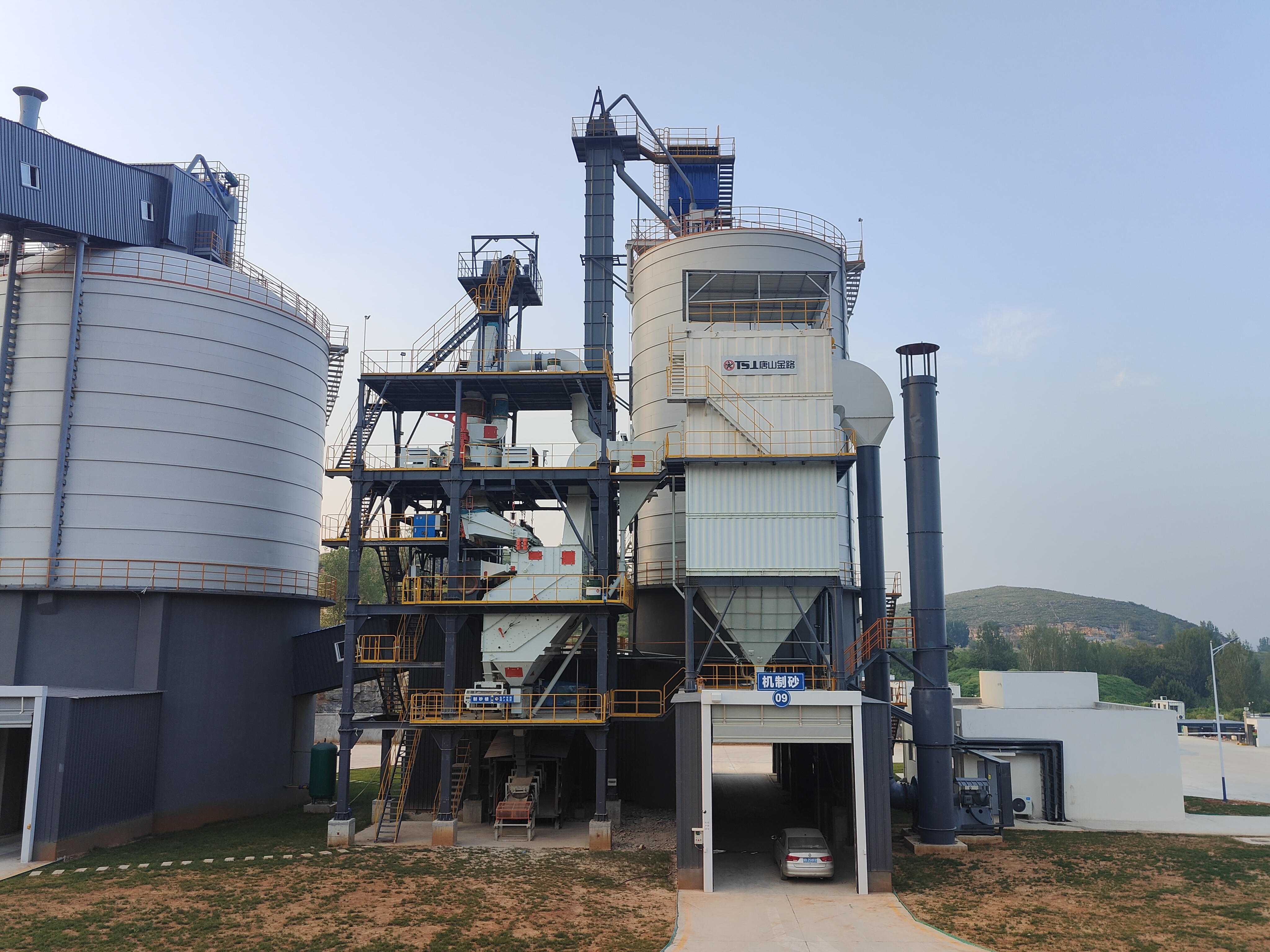 告別冬季停產(chǎn)！制砂樓干法制砂，寒冬里照樣穩(wěn)產(chǎn)增效